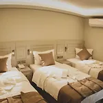 X-nellyı Hotel 2*