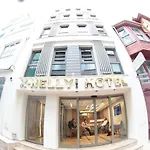 X-nellyı Hotel