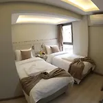Hotel X-nellyı 2*