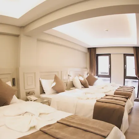 X-nellyi Hotel 2*