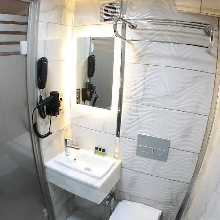 X-nellyi Hotel 2*