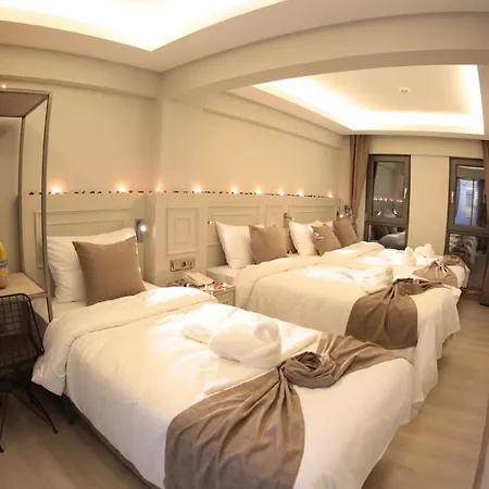 X-nellyi Hotel Stambuł
