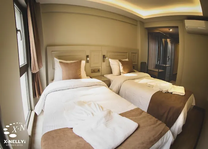 X-nellyi Szálloda 2*