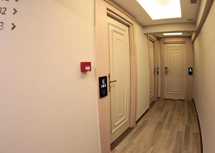 X-nellyi Szálloda Isztambul